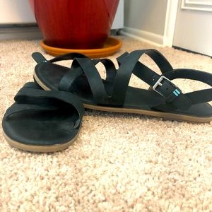 Tom’s sandals